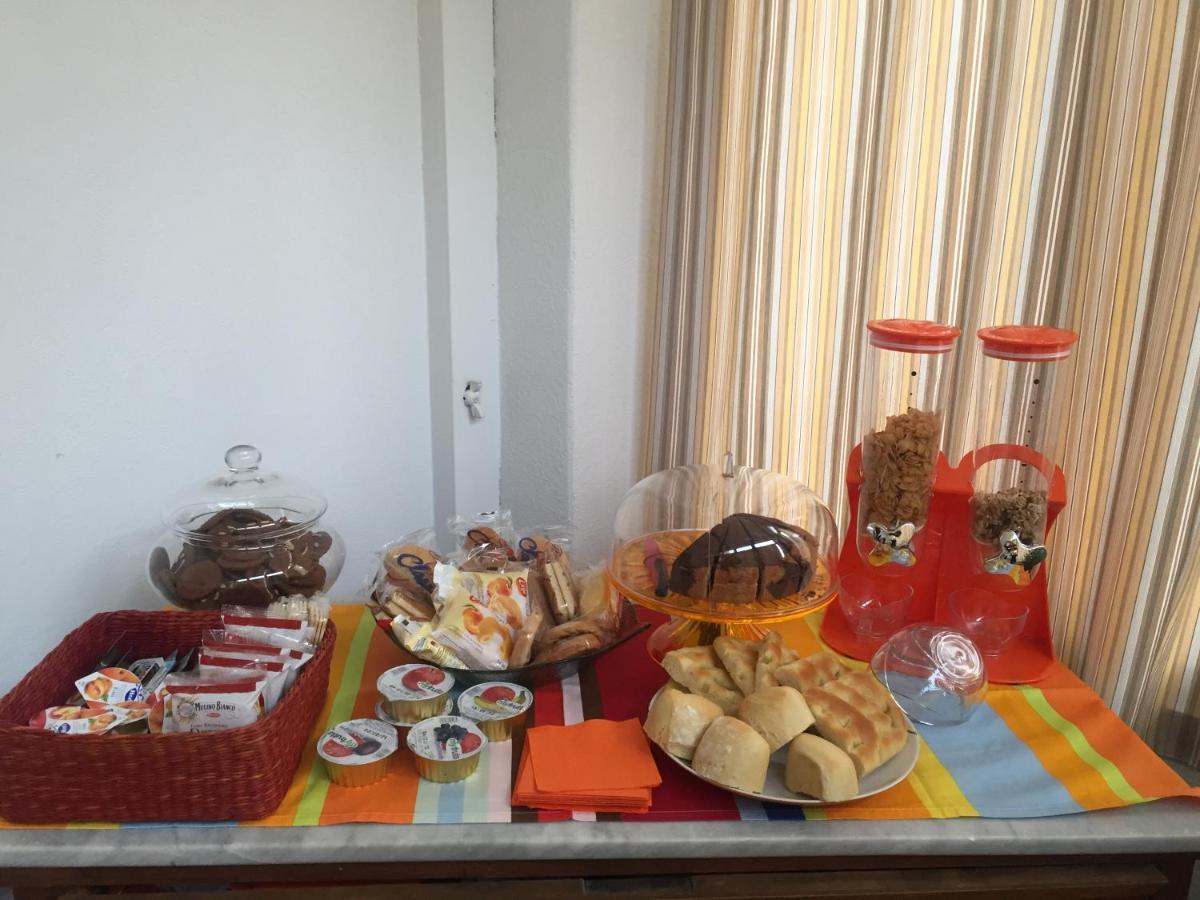 A Casa Di Elena Bed & Breakfast Finale Ligure Luaran gambar